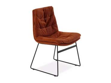 Cтул Vitra терракотового цвета