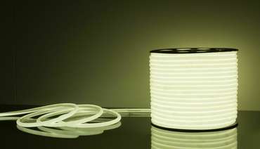 Светодиодный гибкий неон 220 В 9.6 Вт/м 144 Led/м 2835 IP67, круглый холодный белый 6500К, 50 м Гибкий неон 220V 9,6W 144Led 2835 IP67 круглый холодный белый, 50 м LS 003 220V 9,6 IP67