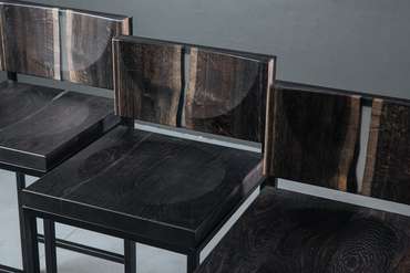 Барный стул из кавказского дуба