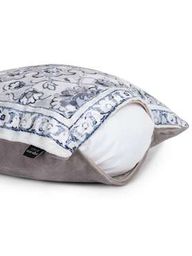 Декоративная подушка Valetta серого цвета
