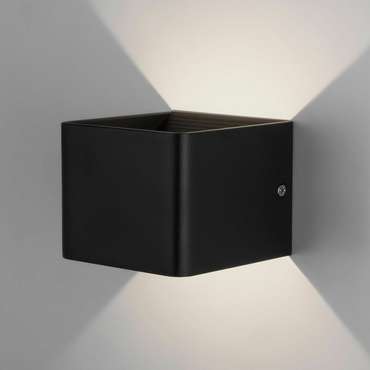 Настенный светодиодный светильник Corudo черного цвета