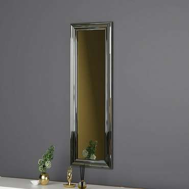 Настенное зеркало Decor 30х90 серебряного цвета