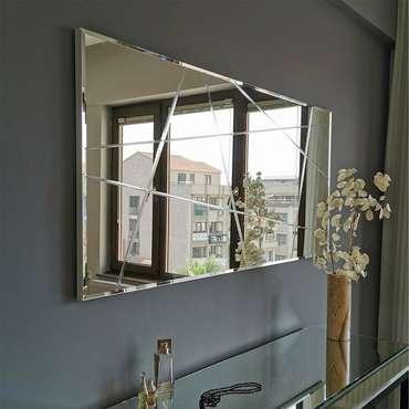 Настенное зеркало 62х130 в раме серебряного цвета