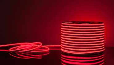 Светодиодный гибкий неон 220 В 9.6 Вт/м 120 Led/м 2835 IP67, односторонний красный, 50 м Гибкий неон 220V 9,6W 120Led 2835 IP67 односторонний красный, 50м LS 001 220V 9,6 IP67