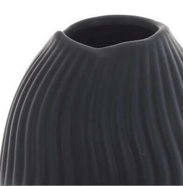 Керамическая ваза темно-серого цвета 