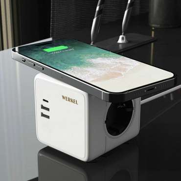 Розеточный блок 3-местный + 3?USB + беспроводная зарядка W6513501 Розеточный блок белый