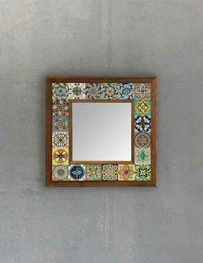 Настенное зеркало 33x33 с рамкой из натурального камня в виде мозаики