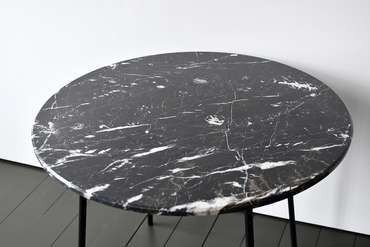 Обеденный стол Marble черного цвета