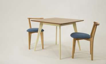 Обеденная группа Сканди 100 с двумя стульями сине-коричневого цвета