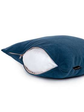 Декоративная подушка Ultra Midnight темно-синего цвета