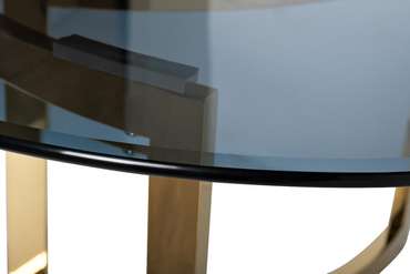 Журнальный столик со стеклянной столешницей 