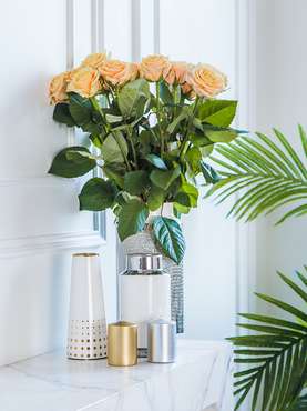 Декоративная ваза Контраст бело-серебряного цвета