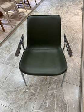 Стул Эссен зеленого цвета