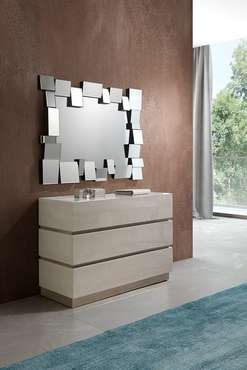 Комод горизонтальный цвета белый с бежевой патиной