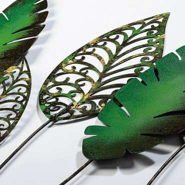 Настенный декор ручной работы Листья 75х80 из металла зеленого цвета