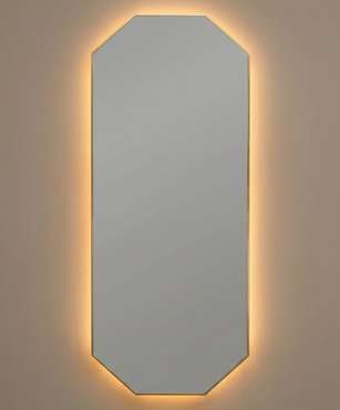 Настенное зеркало Stilig L в раме золотого цвета с подсветкой