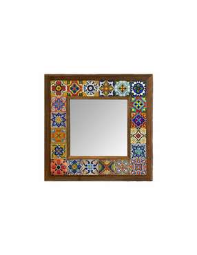 Настенное зеркало с каменной мозаикой 33x33 в раме коричневого цвета