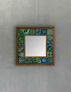 Настенное зеркало 33x33 с каменной мозаикой сине-зеленого цвета