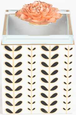 Коробка деревянная с крышкой с фарфоровым цветком 14x14х21см