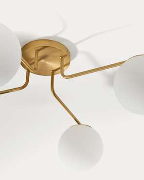 Потолочная люстра Brisia из металла в латунной отделке с четырьмя стеклянными плафонами 