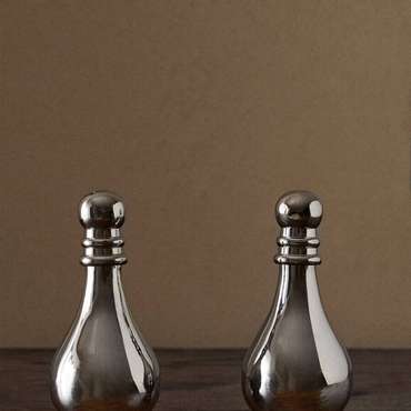 Стальной набор солонки и перечницы