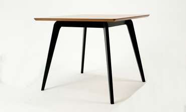 Обеденный стол Arki М 90 черно-бежевого цвета