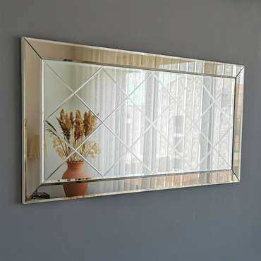 Настенное зеркало 65х130 в раме серебристого цвета
