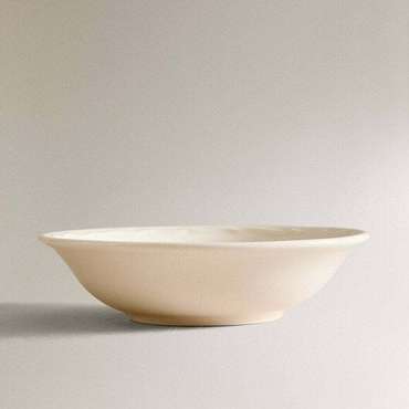 Глиняная чаша с рельефным краем