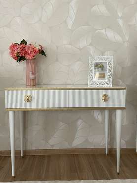 Туалетный стол Далли белого цвета