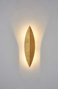 Светодиодный настенный светильник золотого цвета