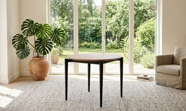 Обеденный стол Pawook К 90 черно-бежевого цвета