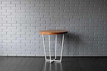 Обеденный стол Slab Round бело-коричневого цвета
