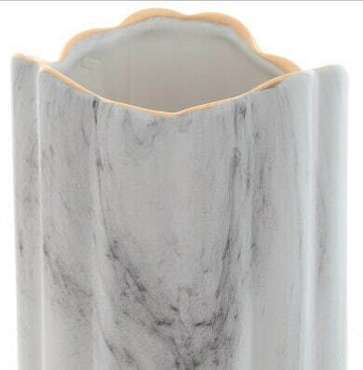 Фарфоровая ваза H24 бело-бежевого цвета