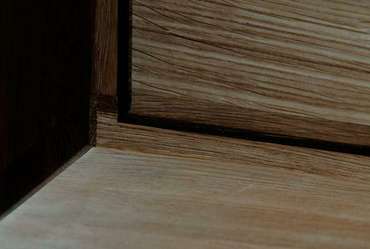 Шкаф навесной Ирвин темно-коричневого цвета (правый)