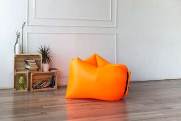 Надувное кресло Air Puf орнажевого цвета