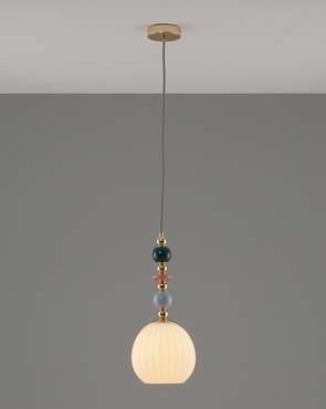 Светильник подвесной Charm со стеклянным плафоном белого цвета