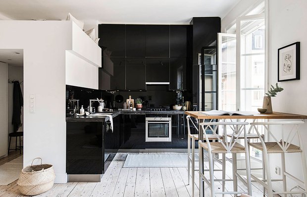 Фотография: Кухня и столовая в стиле Скандинавский, Стокгольм, Гид, скандинавский интерьер, как создать уютную атмосферу – фото на INMYROOM