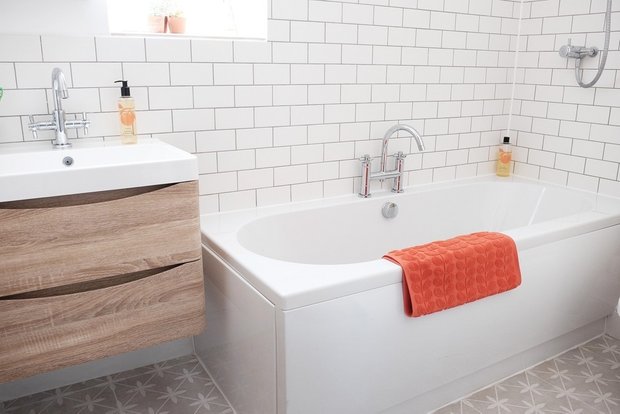 Фотография: Ванная в стиле Скандинавский, Советы, Руслан Кирничанский, энциклопедия_правовые_вопросы, энциклопедия_интерьер – фото на INMYROOM