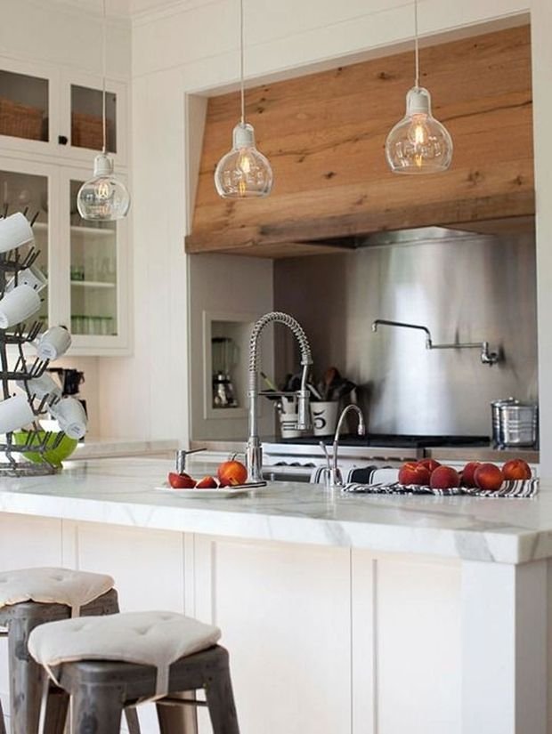 Фотография:  в стиле , Кухня и столовая, Декор интерьера, Малогабаритная квартира, Квартира, Планировки, Декор, Хрущевка – фото на INMYROOM