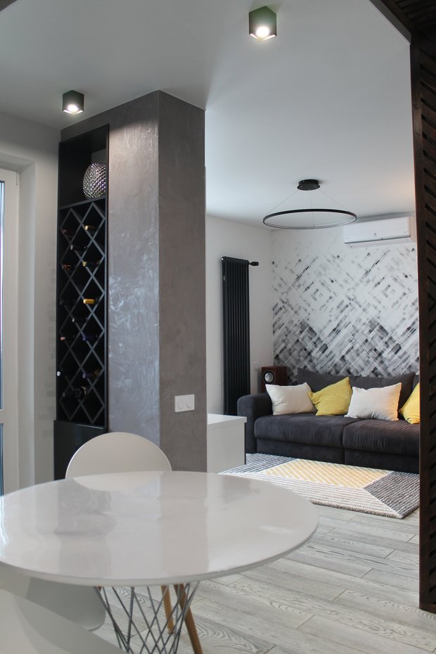 Фотография: Кухня и столовая в стиле Современный, Квартира, Студия, Минимализм, Проект недели, Павел Алексеев, Московская область, Монолитный дом, 40-60 метров, Серпухов – фото на INMYROOM