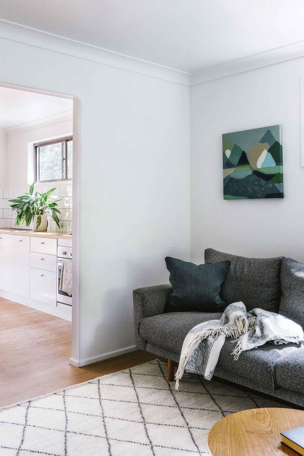 Фотография: Гостиная в стиле Скандинавский, Прованс и Кантри, Дом, Белый, Бежевый, Серый, Дом и дача – фото на INMYROOM