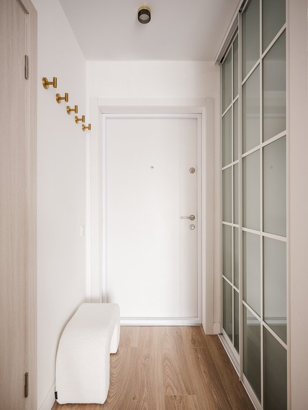 Фотография:  в стиле , Малогабаритная квартира, Квартира, Проект дня, Красногорск, Московская область, 1 комната, до 40 метров, Ольга Мирзабаева, современный с элементами классики и роскоши, Дарья Постникова – фото на INMYROOM