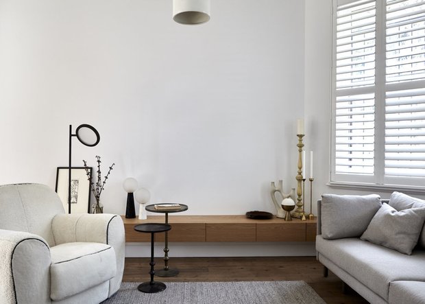 Фотография: Гостиная в стиле Скандинавский, Декор интерьера, Дом, Мельбурн, до и после – фото на INMYROOM