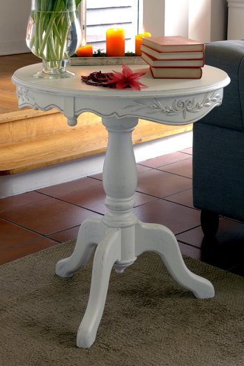 Фотография: Мебель и свет в стиле Классический, Гостиная, Интерьер комнат – фото на INMYROOM