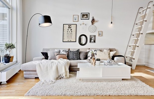 Фотография: Гостиная в стиле Скандинавский, как сэкономить, экономичный ремонт, как грамотно сэкономить на ремонте, сэкономить на ремонте, бюджетный интерьер, ремонт своими руками, экономия, #каксэкономить – фото на INMYROOM