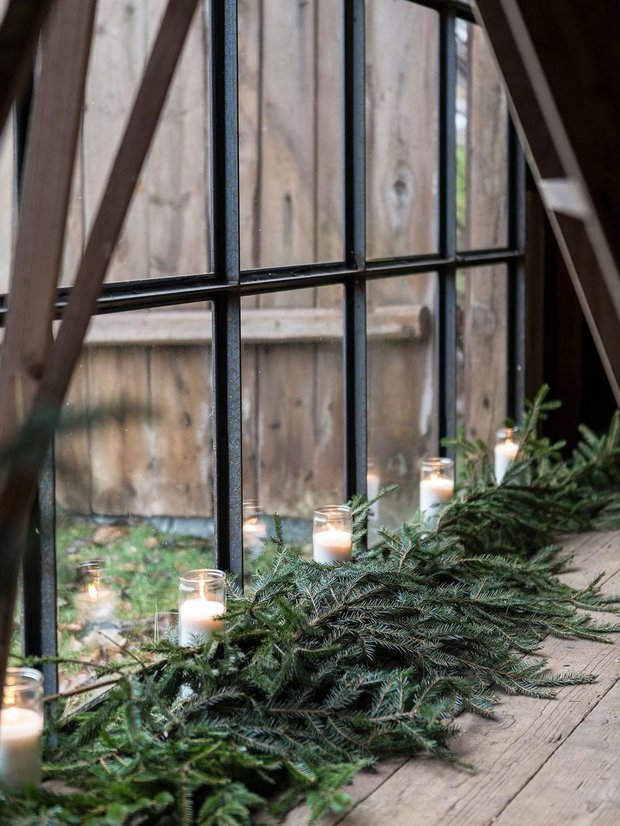 Фотография:  в стиле , Декор интерьера, Дом, Швеция, скандинавский интерьер, новогодний декор, новогодний декор интерьера, как украсить интерьер к новому году – фото на INMYROOM