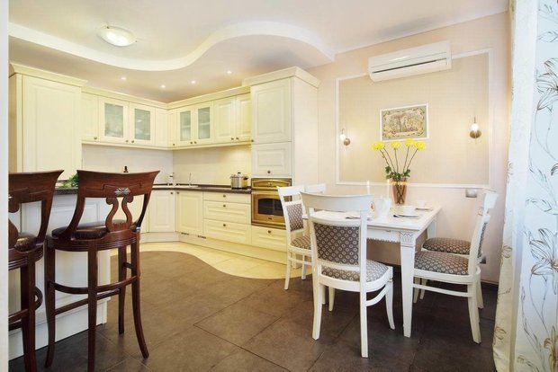 Фотография: Кухня и столовая в стиле Классический, Гостиная, Советы – фото на INMYROOM