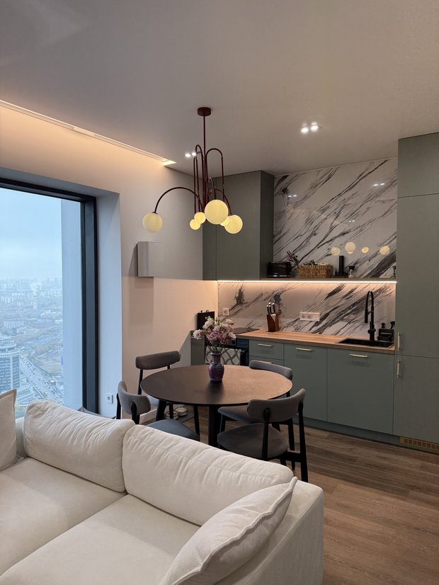 Фотография:  в стиле , Современный, Малогабаритная квартира, Квартира, Проект дня, Москва, 1 комната, 40-60 метров, Виктория Богданова, Галина Карелинова – фото на INMYROOM