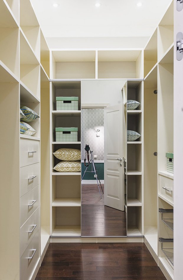 Фотография: Гардеробная в стиле Скандинавский, Спальня, Советы – фото на INMYROOM