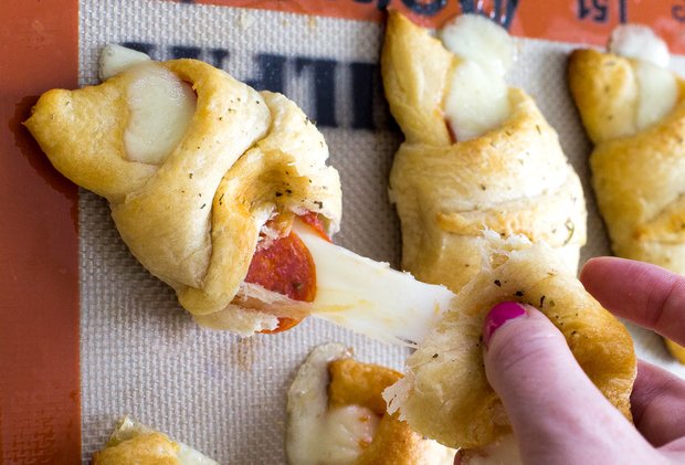 Фотография:  в стиле , Обед, Ужин, Перекусить, Закуска, Выпекание, Закуски, Кулинарные рецепты, Тесто, 30 минут, Европейская кухня, Вкусные рецепты, Домашние рецепты, Новые рецепты, Как приготовить быстро?, Как приготовить вкусно?, Просто – фото на INMYROOM